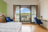 Polar Bear B&B Hotels in Pingtung