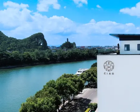 Li River CIAO Hotel( Guilin Elephant Trunk Hill) Hotels in Guilin