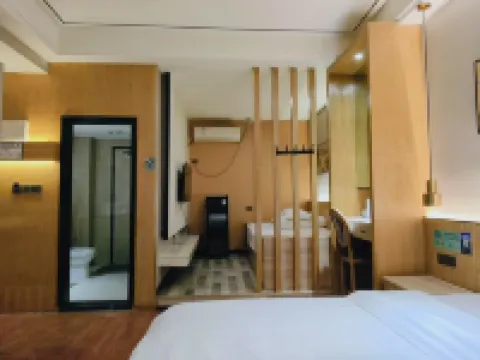 Aimu Hotel (Changge Yifeng City Plaza)