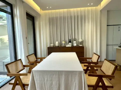 啟東九舍民宿 鄰近龍灣海上田園的酒店