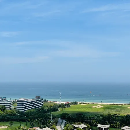 Huanhai Holiday Apartment (Yangjiang Hailing Island Poly Yintan Branch)