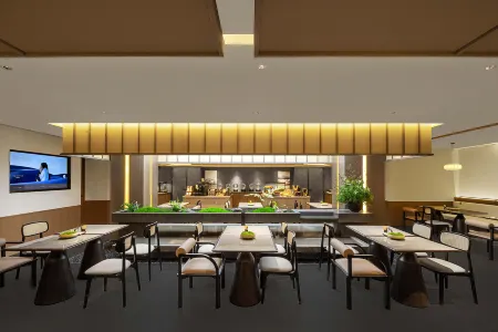 Atour Hotel Xietu Road Dapu Bridge, Shanghai Отели рядом с достопримечательностью «Wenchangge»