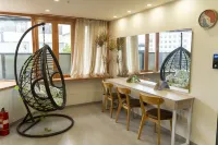 Cat Manor Youth Hostel (Lion Bridge Pedestrian Street Branch in Xuanwu Lake Scenic Area)