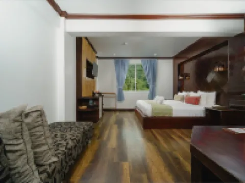 ライレイ プタワン リゾート ポダ島周辺のホテル