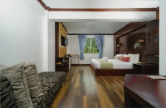 Railay Phutawan Resort Hotels near Tonsai Beach