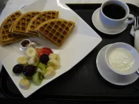 Monetgarden Coffee Grange Hostel - breakfast