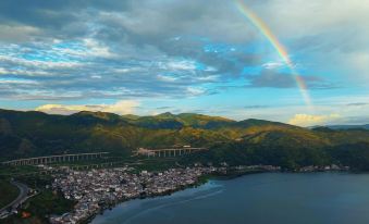 Qihaiban· Sunset Mountains & Seas| Xanadu Villa Erhai Scenic Accommodation