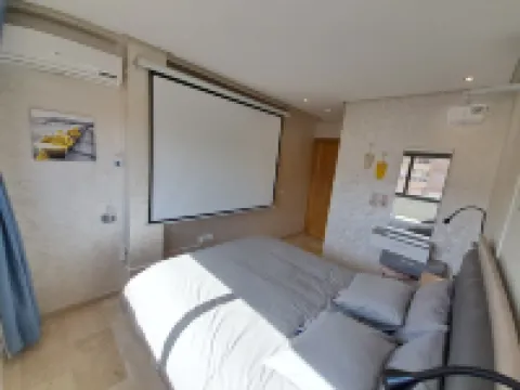 New luxury Apartemnt Modern Gueliz Marrakech โรงแรมในมาร์ราเกช