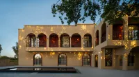 Dunhuang Muzhou · OASIS Resort Hotel (Mingsha Mountain And Crescent Spring) - 3-Star