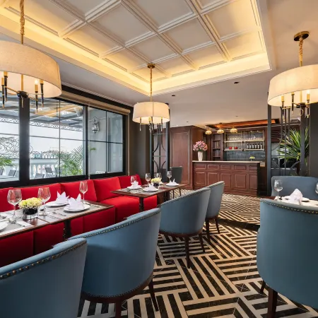 Saigon Aroma Hotel Отели рядом с достопримечательностью «Перекресток Со»