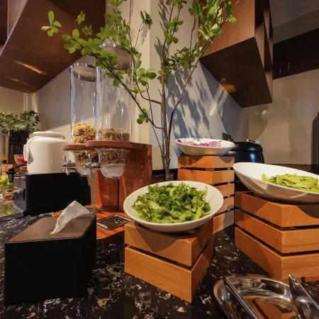 Yufeng Hotel