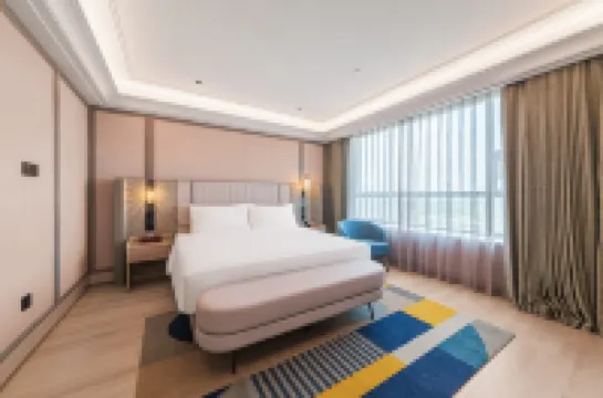 Mercure Hotel (Guangzhou South Railway Station Nanpu Metro Station Branch) Hotel in zona Changlong Birds Park