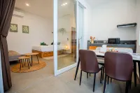 Bali Bay By Urban Haven Hotel a 