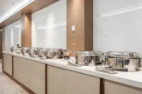 Rujia Ruibo Cloud Hotel (Xiangshan Passenger Center Wanda) - พร้อมอาหารเช้า