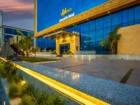 فندق دوناتيلو Hotels near مطار الملك عبد العزيز الدولي