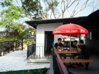 Bad Monkey Hostel Hotel dekat Pantai Bangrak