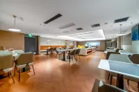 OKDAY Hotel, Chizhou Railway Station, Chizhou فنادق في تشى جَو