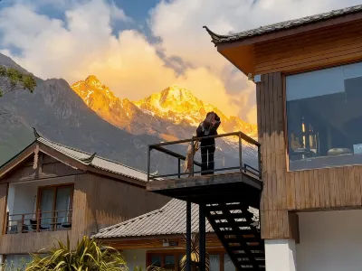 Aromatic Hotel with Snow Mountain View Hotels in 