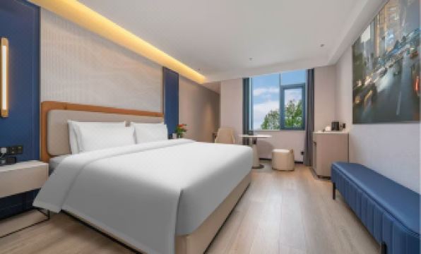 OKDAY Hotel (Wuyue Plaza, Suizhou)