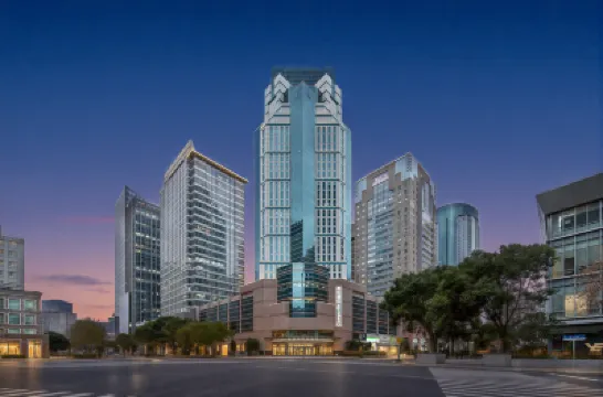 Campanile Hotel (Shanghai Lujiazui Center Xiangcheng Road Subway Station) โรงแรมใกล้พิพิธภัณฑ์วิทยาศาสตร์และเทคโนโลยีเซี่ยงไฮ้