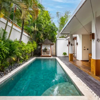 Villa Chloe Seminyak by Pertama Stay Hotels near Sunset Road