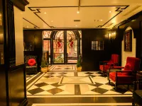 Bay Luxury Beijing Hotel Hotels near Long Bien Railway Station