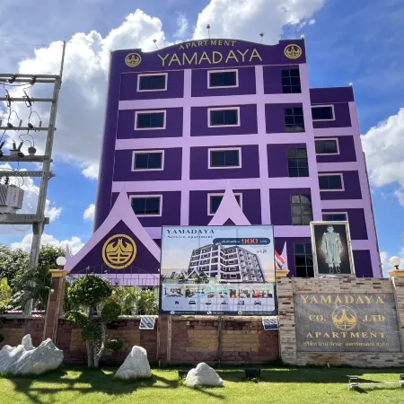 Yamadaya Apartment Отели рядом с достопримечательностью «Ват Куди Дао»