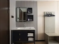 Yier Holiday Hotel (Langfang Municipal Government Branch) Hotels in Langfang