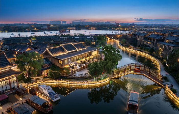 Luming Lake Hotel