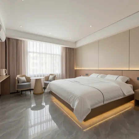 Luoping Zhangyue Express Hotel