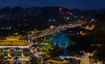 Valley Flowers Memory Phoenix Ancient City(Free Coffee &tea,Self-service Laundry &Drying)