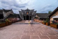 Manshan Su · Jiangjing Homestay (Fenghuang Ancient Town Branch) - Mountain view