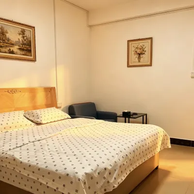Xinyueju Apartment with Elevator (Dongguan Huangjiang Subway Station) Hotels near Meitang Tianhou Ancient Palace