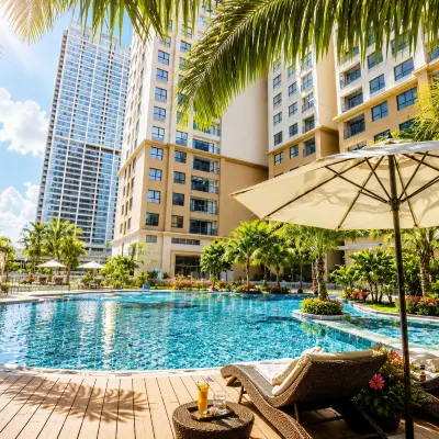 Vinhomes D'Capitale - Signature Apartment by TH Home 소 크로스로드 주변 호텔