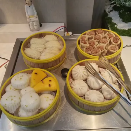 Huanning Hotel