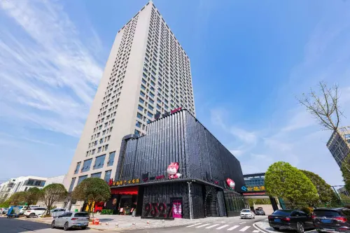 Ningxiang Yunqi Hotel (Economic Development Zone Administrative Committee) - parking