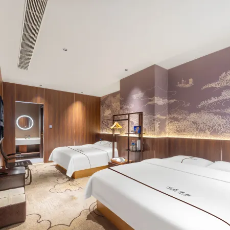 Viva Hotel (Beijing International Trade Sihui East Subway Station)