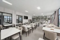 Guanru Hotel (Inner Mongolia University Affiliated High School East Alley)
