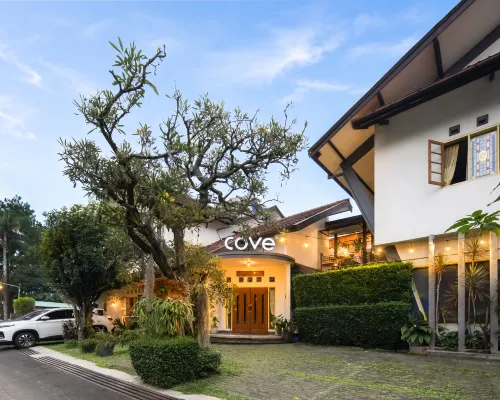 Cove Rumah Asri Hotels in Sukasari