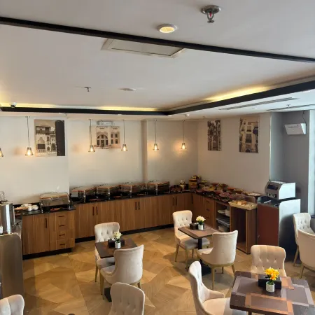 White Diamond Hotel Sari