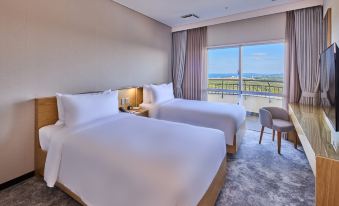 ANA Crowne Plaza RESORT OKINAWA URUMA HILLS by IHG