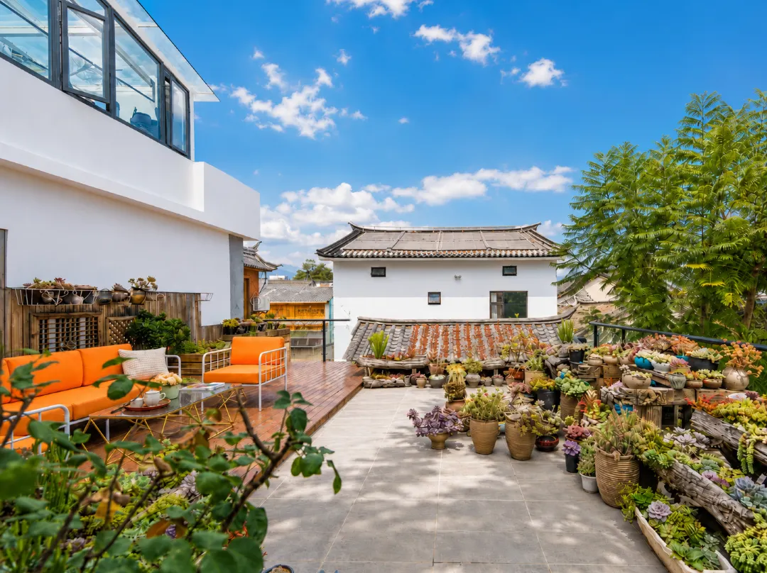 Huaque Courtyard - 大理市