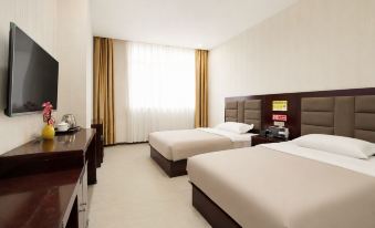 Pingdingshan Huayue Qian Hotel (Henan University of Urban Construction Bai Gui Lake Wetland Park)
