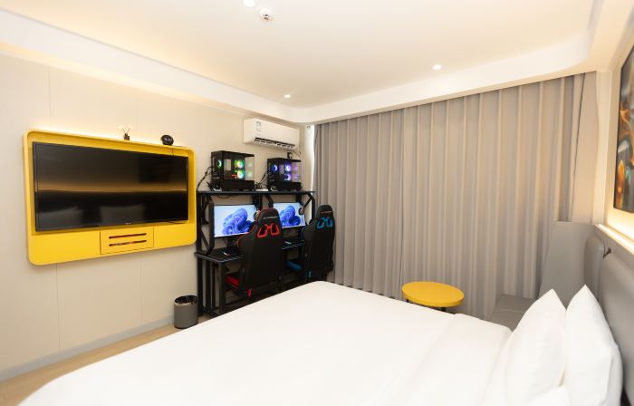 Ximange E-sports (Mengzhou Riverside Park Branch)