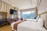 Terravia Hotel Sapa Mountain View - parking