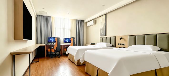 Jingfang E-Sports Hotel (Yangzhou Baoying Huaijiang Avenue Taishan East Road) Hotel di Baoying County