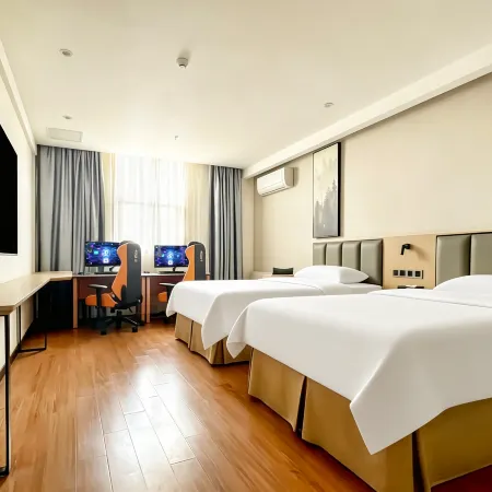 Jingfang E-Sports Hotel (Yangzhou Baoying Huaijiang Avenue Taishan East Road)