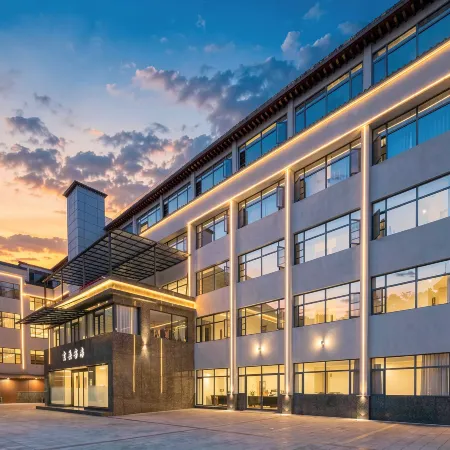 Xuanyue Hotel