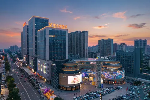 Vienna Hotel (Jiujiang Train station Happy City) - Pet friendly