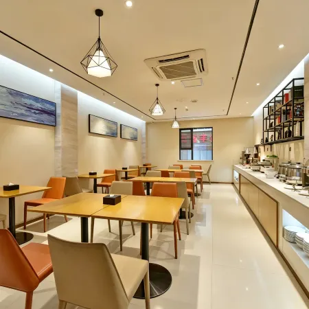 City Express Hotel (Liuzhou Sanjiang Gulou Bird's Nest Branch)